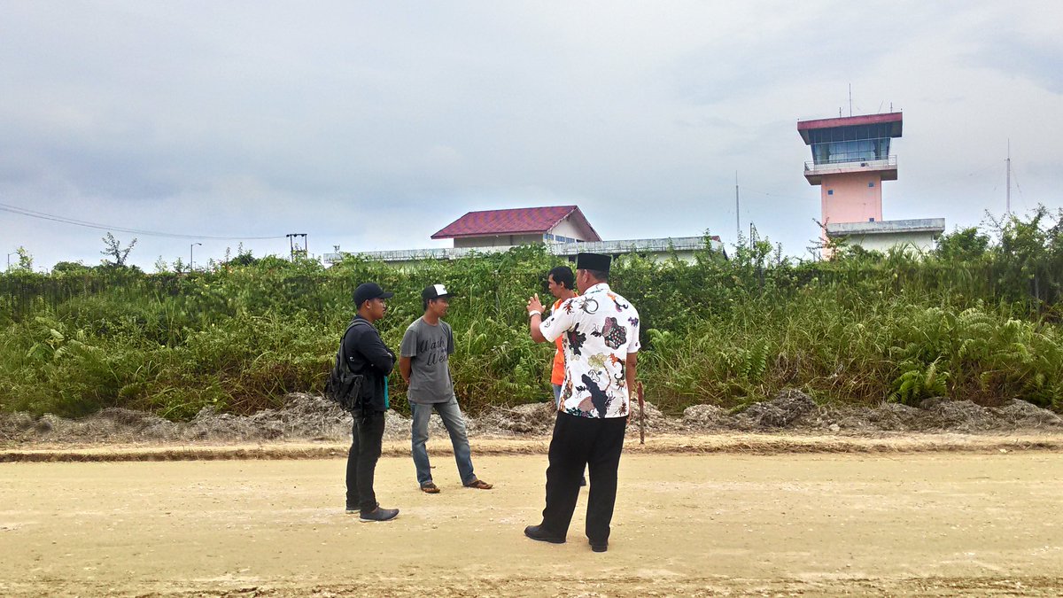 Peninjauan Bandara 1
